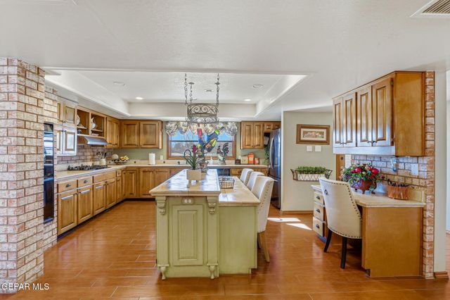 620 MOUNT CRISTO REY Lane, El Paso, TX 79922