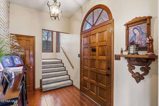 620 MOUNT CRISTO REY Lane, El Paso, TX 79922