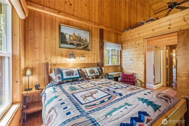 10707 Thompson Creek Road, Deming, WA 98244