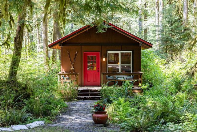 10707 Thompson Creek Road, Deming, WA 98244