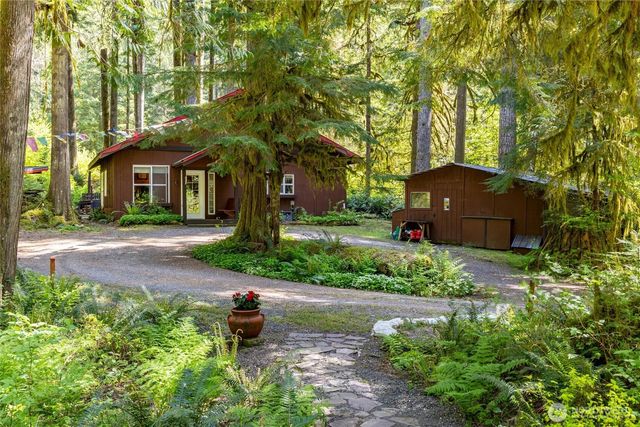 10707 Thompson Creek Road, Deming, WA 98244