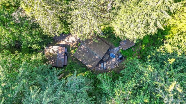10707 Thompson Creek Road, Deming, WA 98244