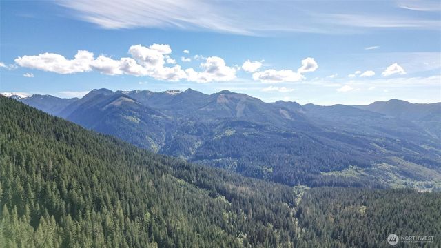 10707 Thompson Creek Road, Deming, WA 98244