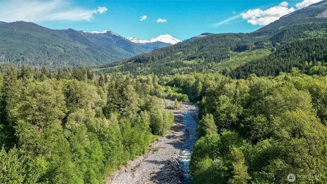10707 Thompson Creek Road, Deming, WA 98244