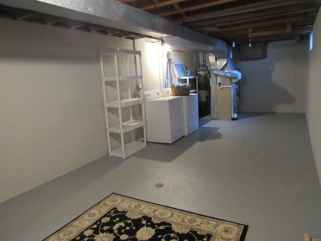 32724 Harper Avenue, St Clair Shores, MI 48082