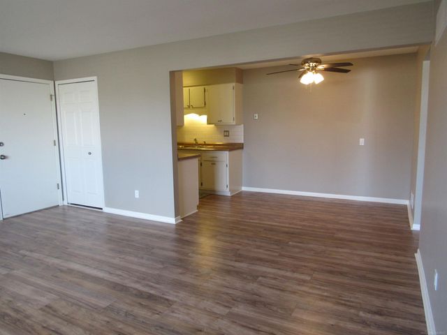32724 Harper Avenue, St Clair Shores, MI 48082