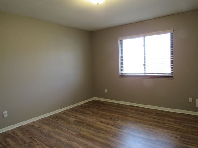 32724 Harper Avenue, St Clair Shores, MI 48082