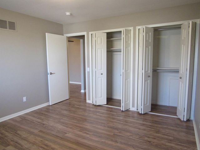32724 Harper Avenue, St Clair Shores, MI 48082