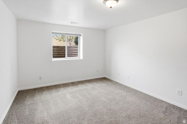 1115 S 1425 W, Clearfield, UT 84015