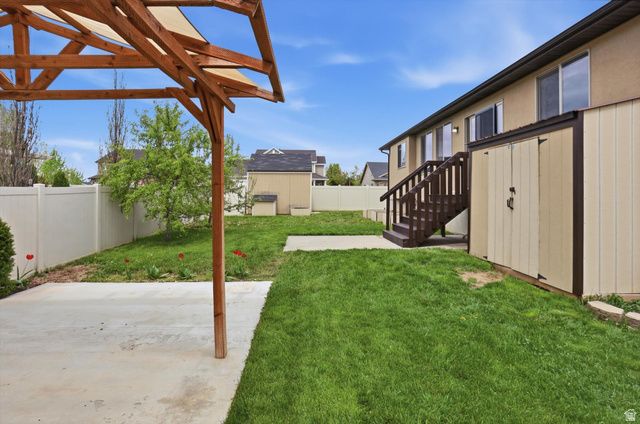 1115 S 1425 W, Clearfield, UT 84015