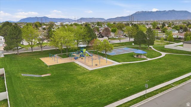 1115 S 1425 W, Clearfield, UT 84015