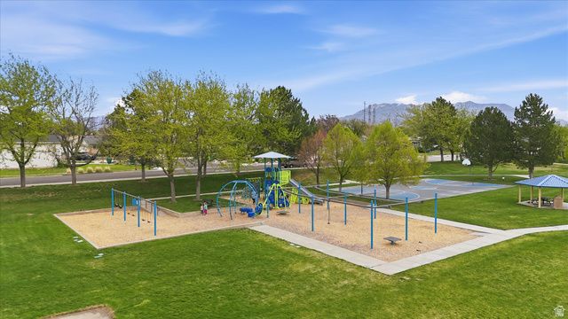 1115 S 1425 W, Clearfield, UT 84015