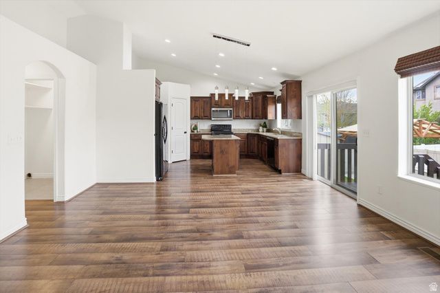 1115 S 1425 W, Clearfield, UT 84015