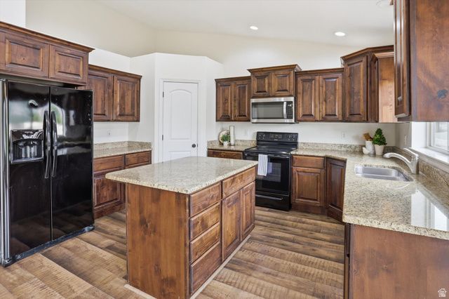 1115 S 1425 W, Clearfield, UT 84015