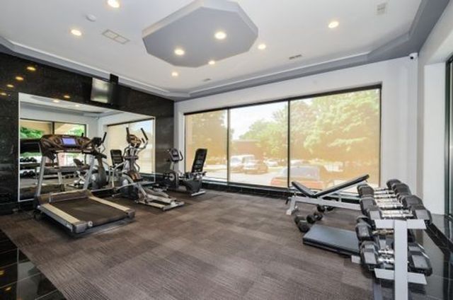 2451 W Howard Street 511, Chicago, IL 60645