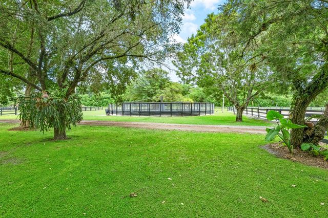 14536 North Road, Loxahatchee, FL 33470