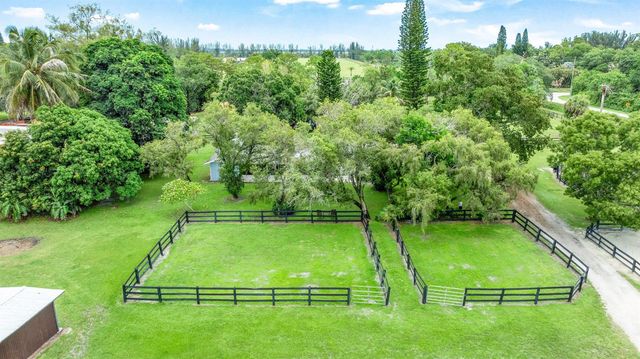 14536 North Road, Loxahatchee, FL 33470