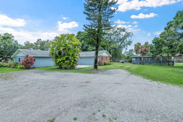 14536 North Road, Loxahatchee, FL 33470