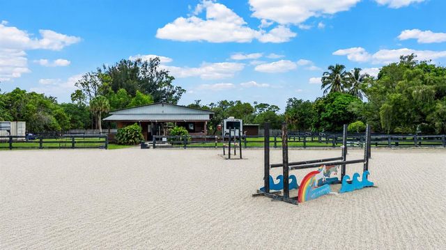 14536 North Road, Loxahatchee, FL 33470