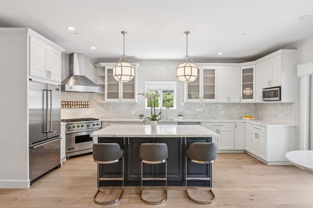 1021 Cortez Avenue, Burlingame, CA 94010
