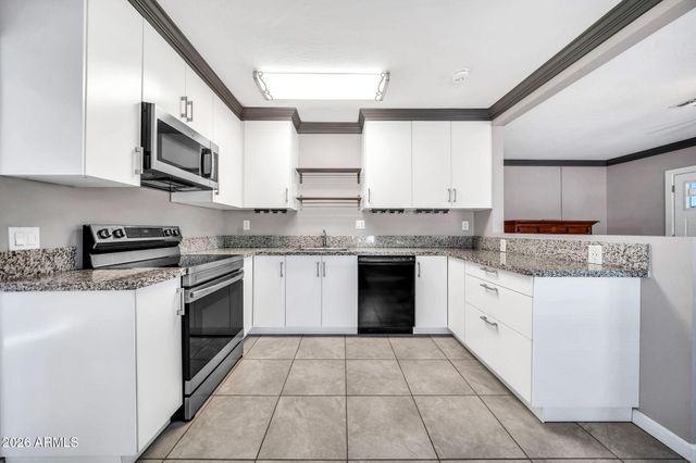 7505 N 60TH Avenue, Glendale, AZ 85301