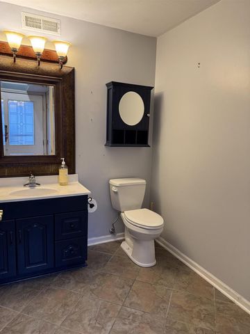 825 Sutherland Avenue, Janesville, WI 53545