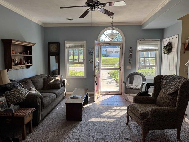 825 Sutherland Avenue, Janesville, WI 53545