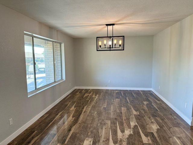 4616 E Pershing Avenue, Phoenix, AZ 85032