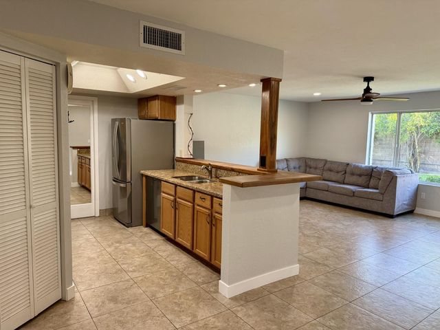 4616 E Pershing Avenue, Phoenix, AZ 85032