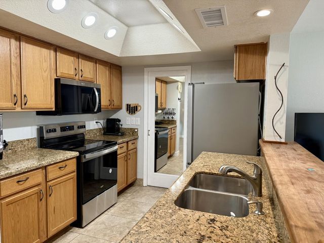 4616 E Pershing Avenue, Phoenix, AZ 85032