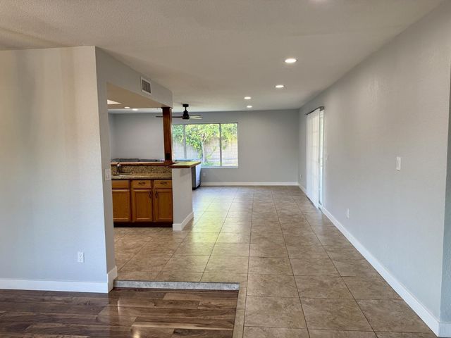 4616 E Pershing Avenue, Phoenix, AZ 85032