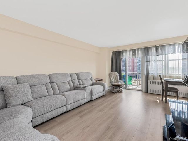 820 Boynton Avenue 7A, Bronx, NY 10473