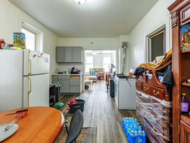 2016 W 22nd Place, Chicago, IL 60608