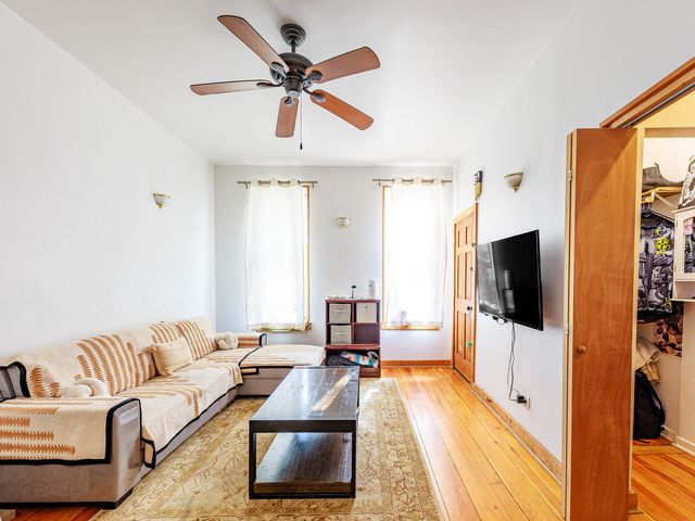 2016 W 22nd Place, Chicago, IL 60608