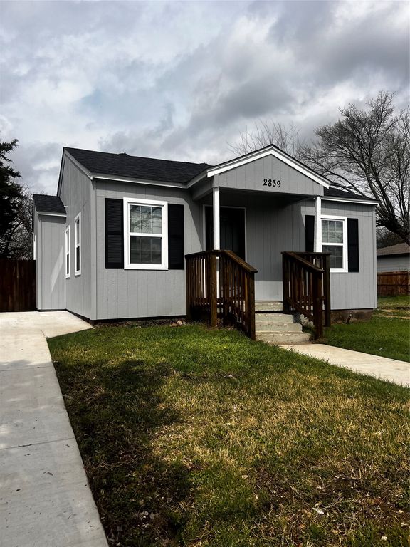 2839 E OVERTON Road, Dallas, TX 75216