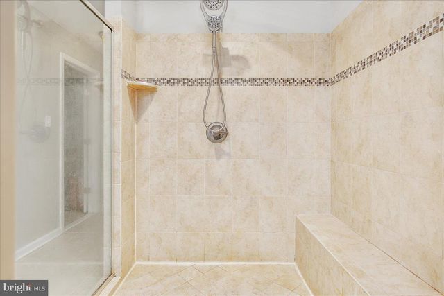 1006 HUNTERS KNLS, Myersville, MD 21773