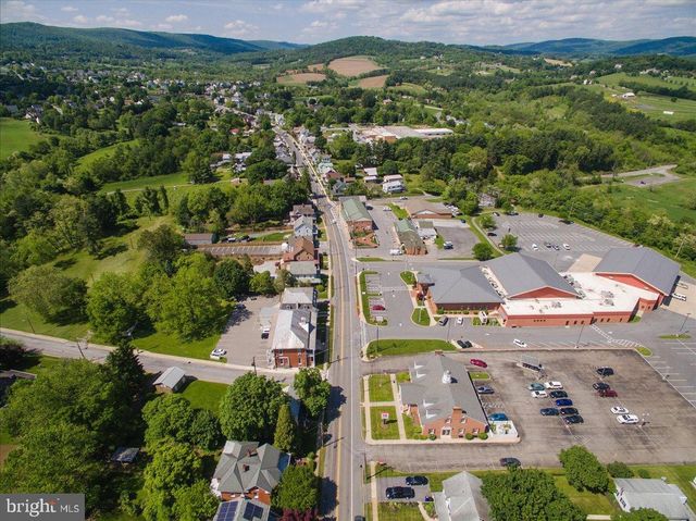 1006 HUNTERS KNLS, Myersville, MD 21773