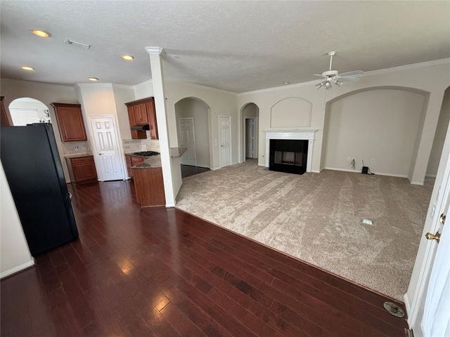 27 Yacht Harbor, Montgomery, TX 77356