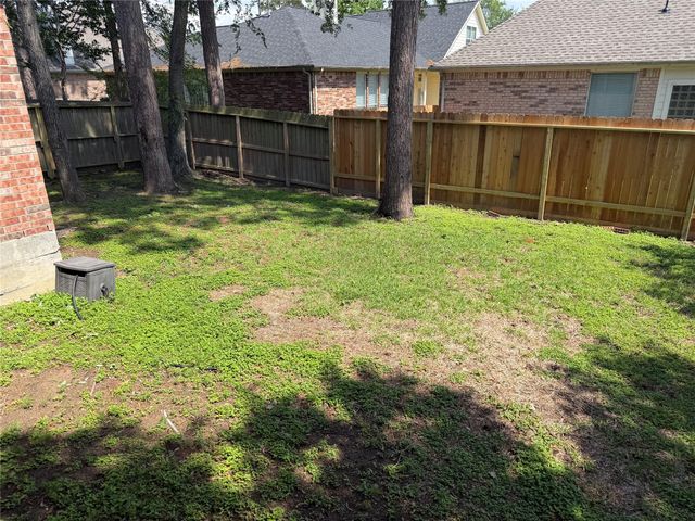 27 Yacht Harbor, Montgomery, TX 77356