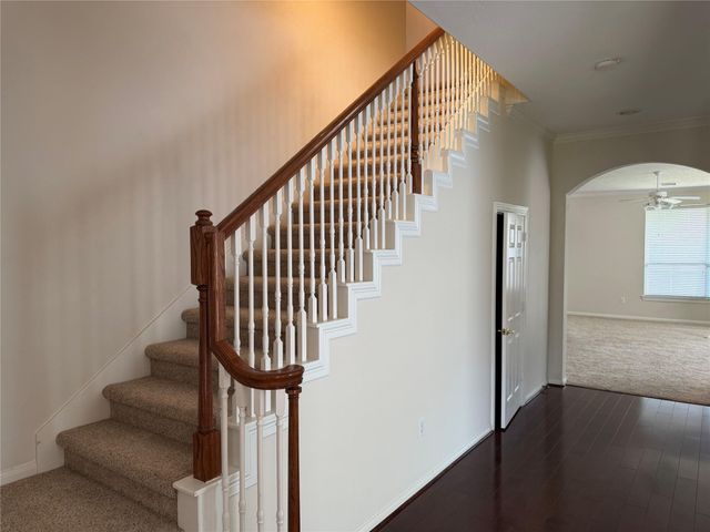 27 Yacht Harbor, Montgomery, TX 77356
