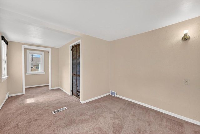 3561 S 31st STREET, Greenfield, WI 53221