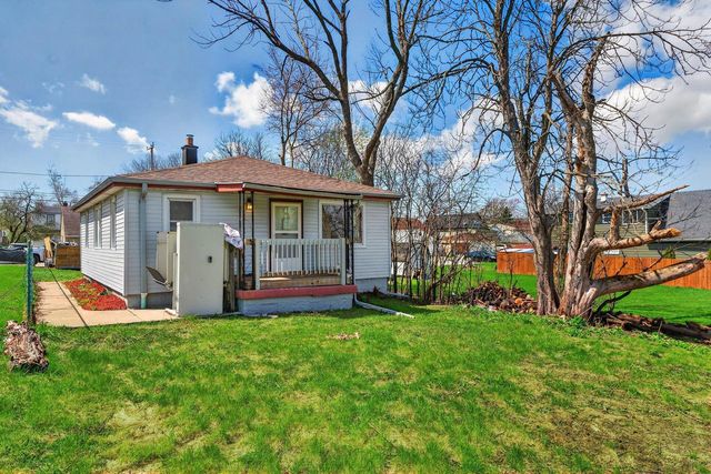 3561 S 31st STREET, Greenfield, WI 53221