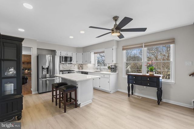 5904 CHIVALRY CT, Glenn Dale, MD 20769