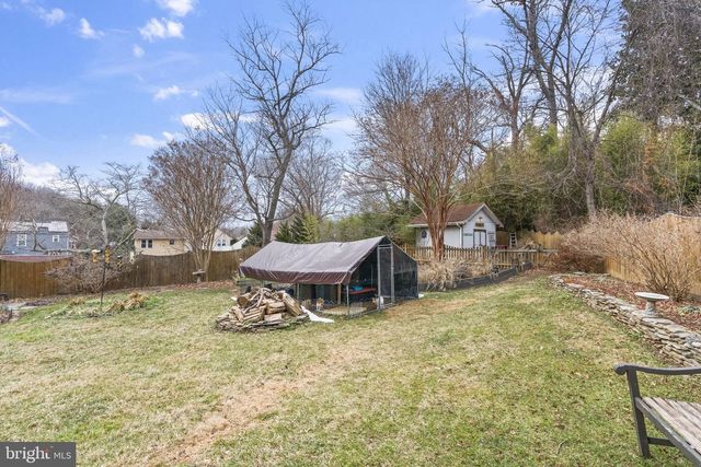 5904 CHIVALRY CT, Glenn Dale, MD 20769