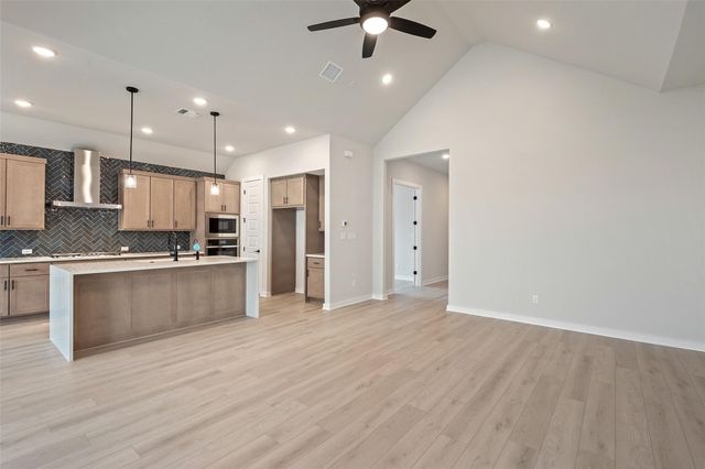 129 Old Woods Road, Liberty Hill, TX 78642