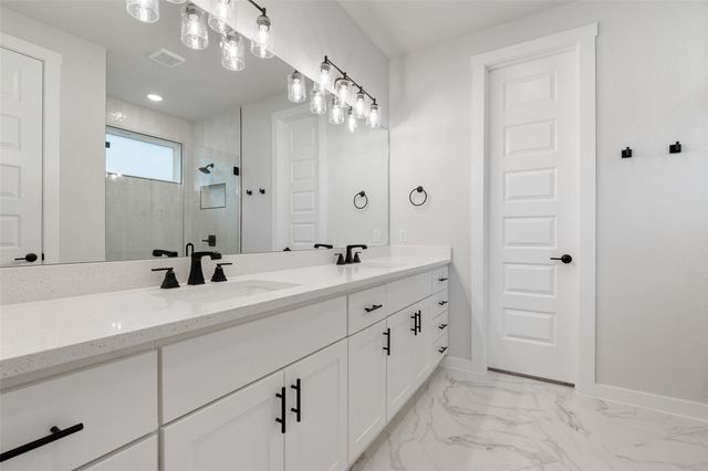 129 Old Woods Road, Liberty Hill, TX 78642