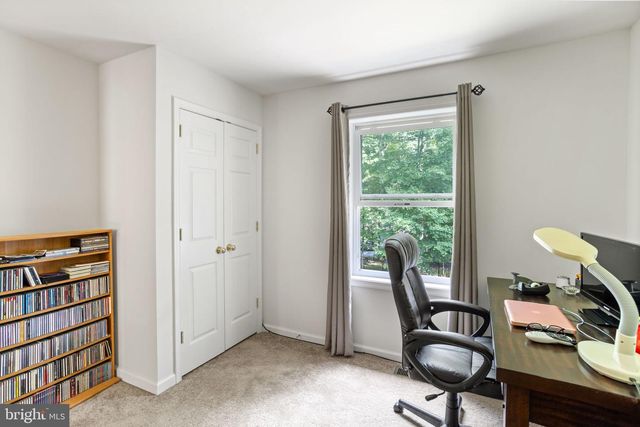 287 SUNRISE DR, Henryville, PA 18332