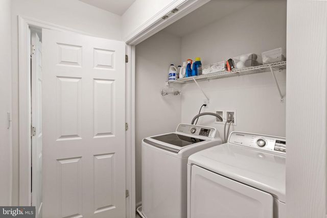 287 SUNRISE DR, Henryville, PA 18332