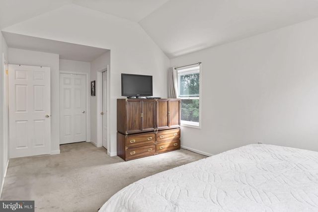 287 SUNRISE DR, Henryville, PA 18332