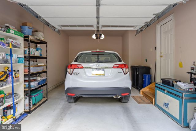 287 SUNRISE DR, Henryville, PA 18332